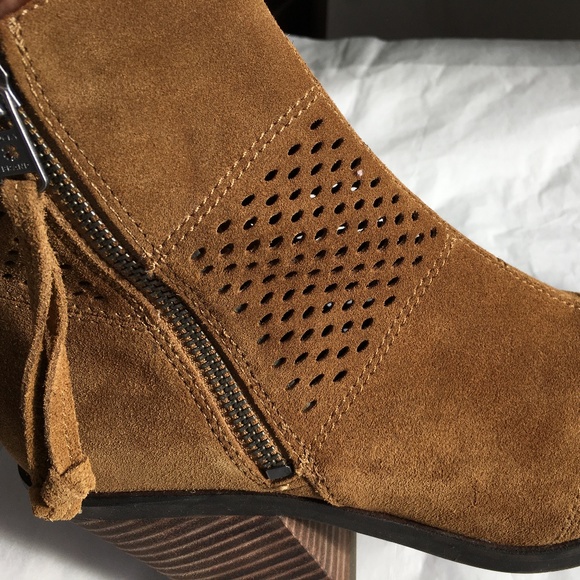 LUCKY BRAND Boots - Picture 8 of 8